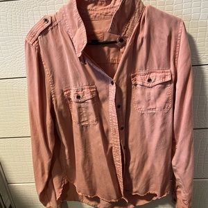 Like new Universal thread  button up twill shirt